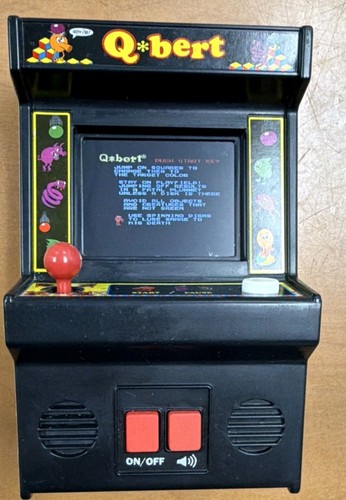 Bert handheld classic arcade - q*bert,